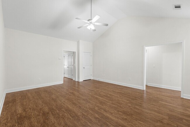 Building Photo - 108 Ledbury Cove