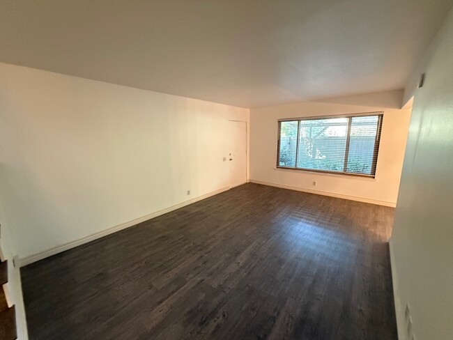 Building Photo - 1669 Tiburon Ct