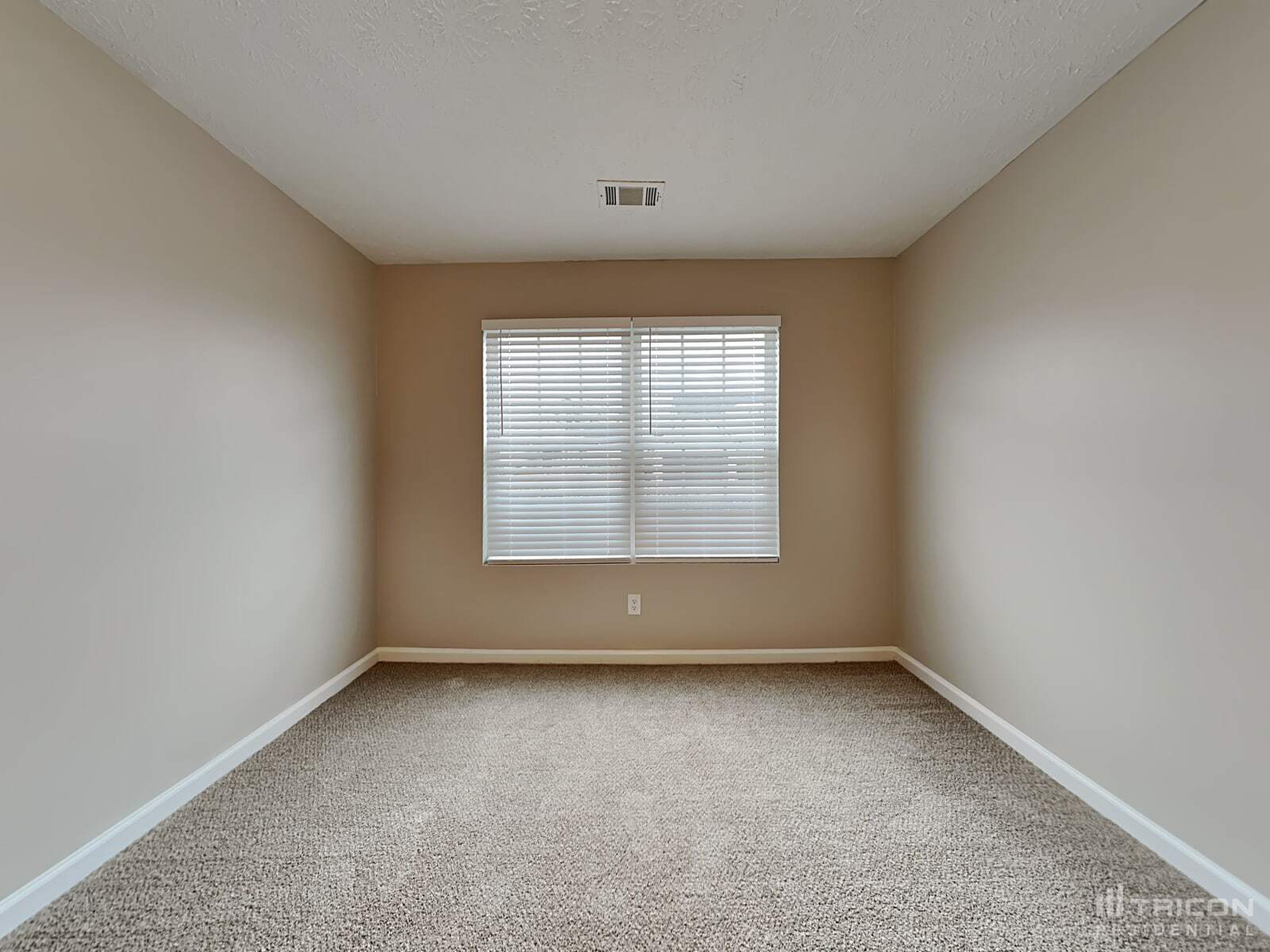 Building Photo - 10931 Cimmaron Ct
