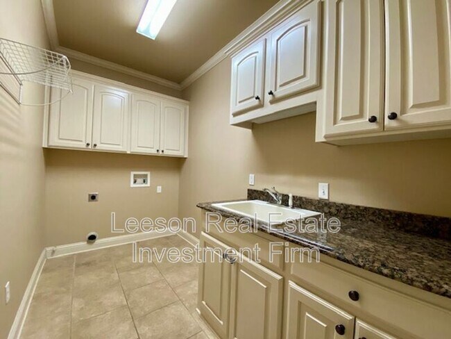 Building Photo - 344 Antietam Dr