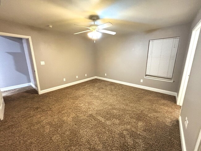 Building Photo - 5534 111th St