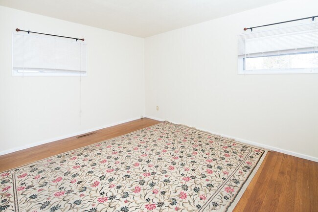 Building Photo - Todd Estates Home near UofD - COMING SOON