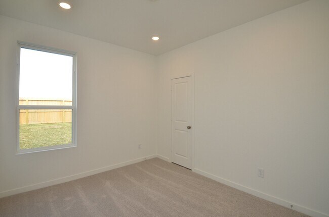 Building Photo - 29046 Bison Hvn Dr