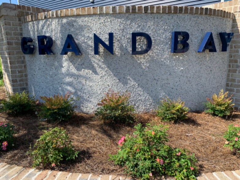 Primary Photo - 6518 Sharks Tooth Trl