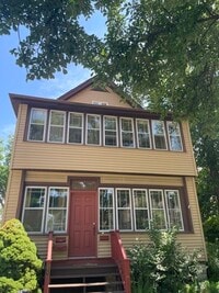 Building Photo - 211 N Larch Ave