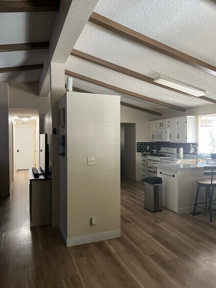 Building Photo - 44544 Springwood Cir