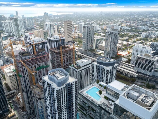 Building Photo - 11 NE 6th St