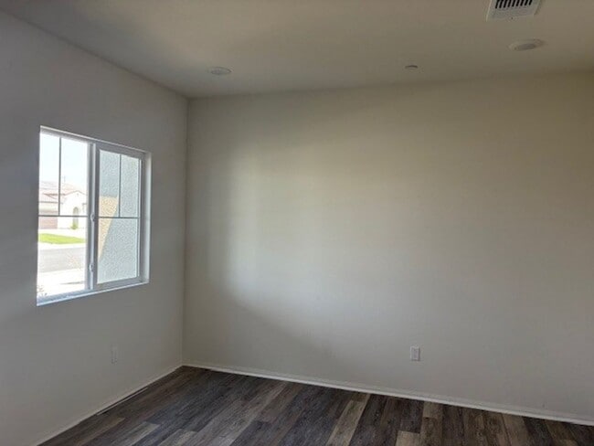 Building Photo - 3 Bedroom + Office, 2 Bath Home with Solar...