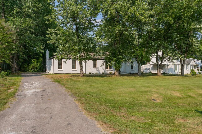 Building Photo - 1229 Berwick Trail