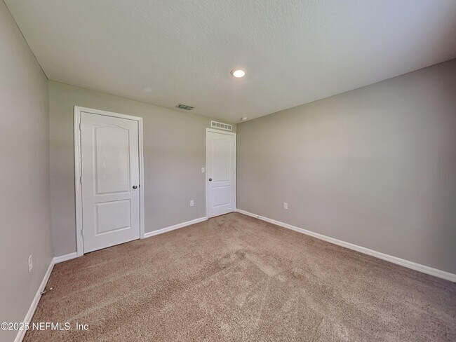 Building Photo - 42 Rickenbacker Dr