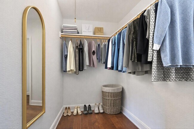 Building Photo - 2020 S Congress Ave