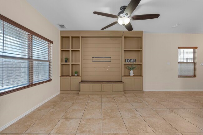Building Photo - 205 Aquero Blvd
