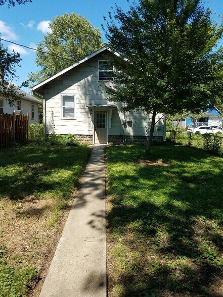 Building Photo - 637 N Berwick Ave