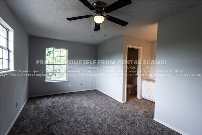 Building Photo - 2554 W Houston St