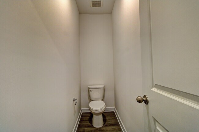 Building Photo - 5037 Poplin Vly