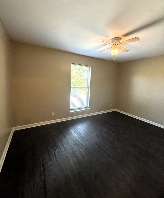 Building Photo - Available For Immediate Move-In!