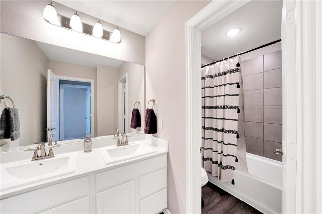 Building Photo - 2917 Bluets Dr