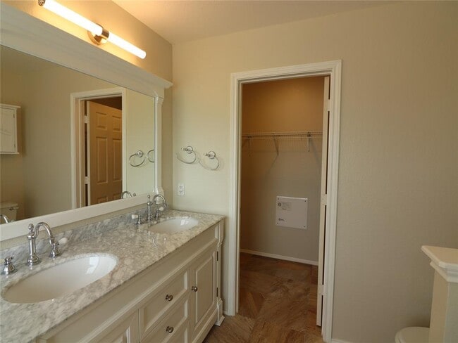 Building Photo - 1306 Davis Mountain Loop