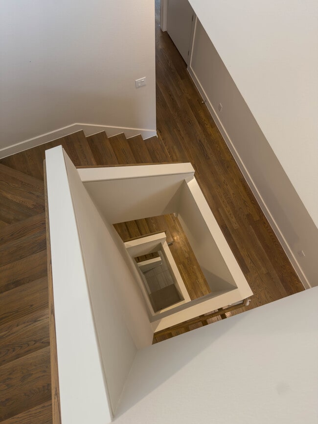 Building Photo - 2717 St Emanuel St