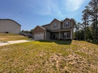 Building Photo - Stunning 4 Bed 2.5 Bath Raeford Home on Cul-de-sac