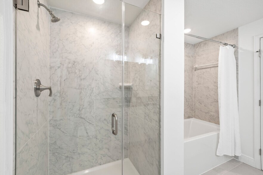 Building Photo - 605 Kemp St