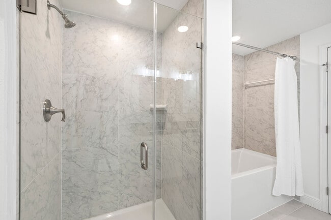 Building Photo - 701 Pilot Ln