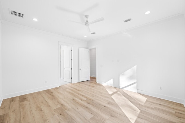 Building Photo - 101 Pollard Cv E