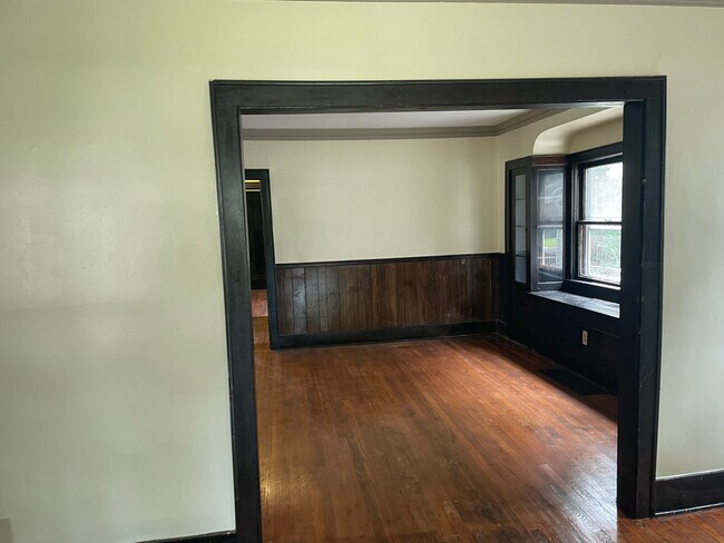 Dining Room - 853 N Howard St