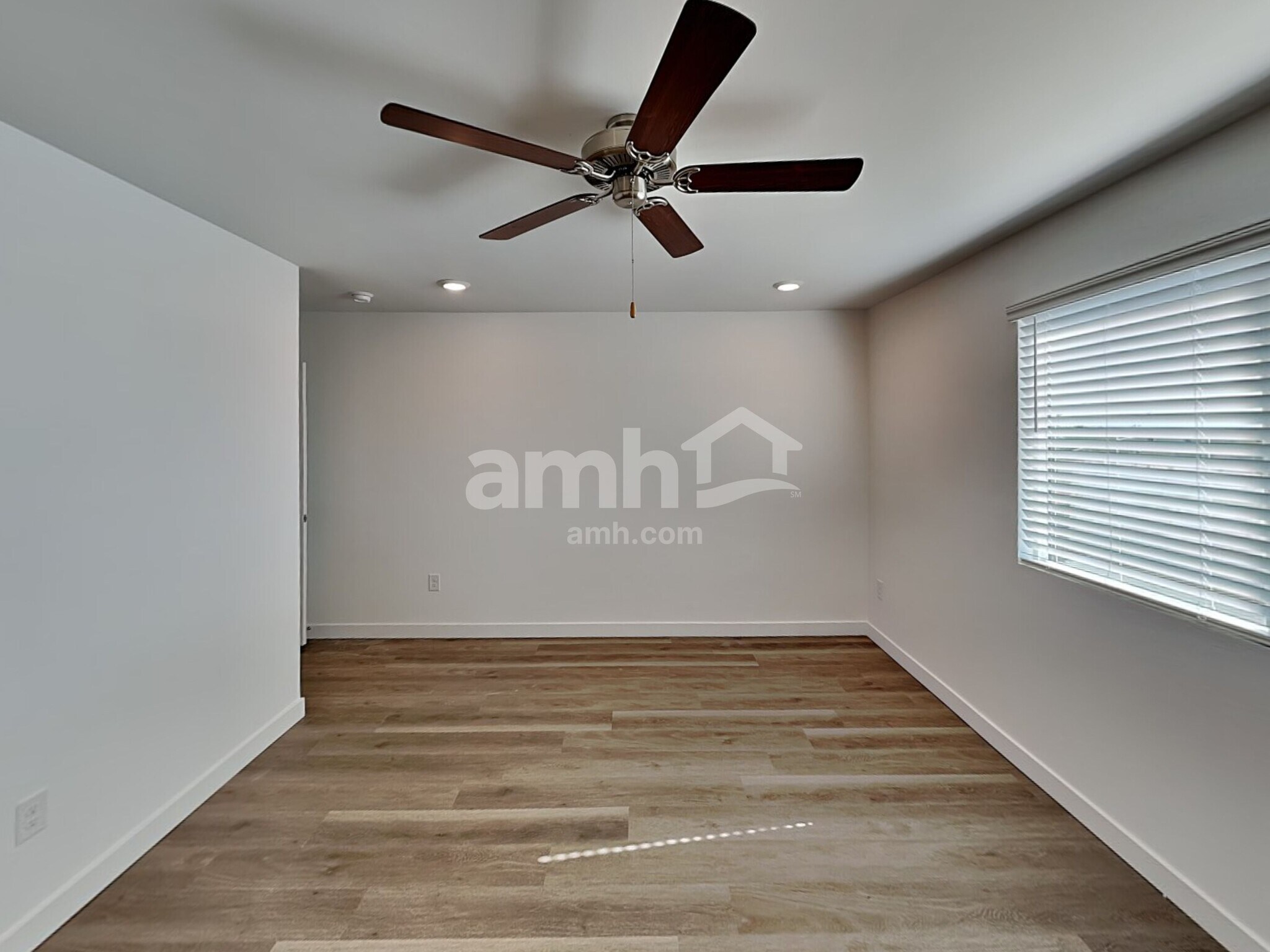 Building Photo - 6467 E Paseo Alga