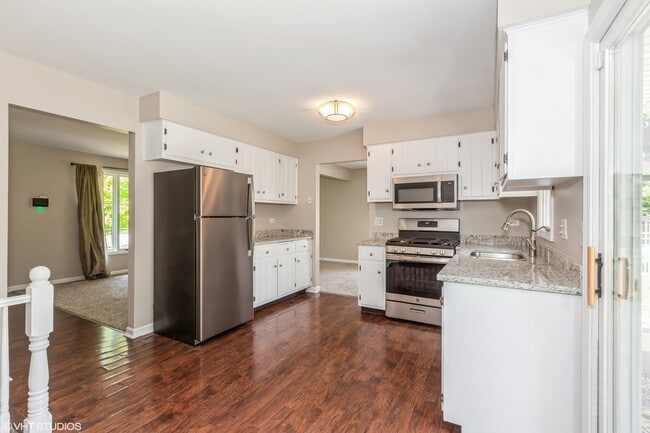 Building Photo - 98 Quail Hollow Ct