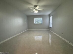 Building Photo - 4649 Santiago Ln