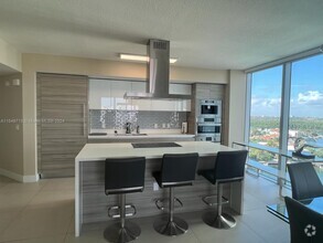 Building Photo - 300 Sunny Isles Blvd