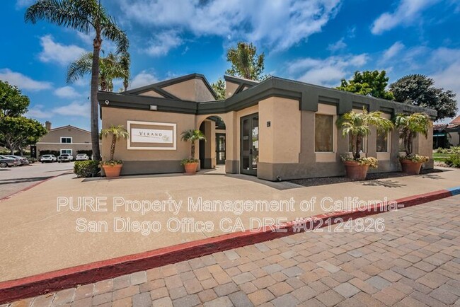 Building Photo - 7565 Charmant Dr