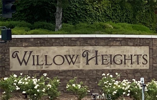 Building Photo - 21067 Willow Heights Dr