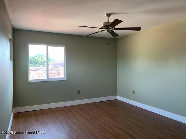 Building Photo - 905 Parkside Pl