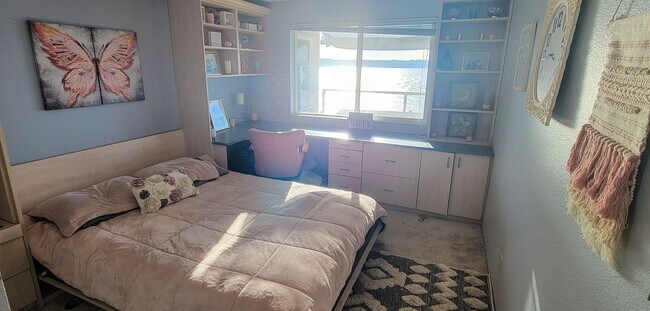 Building Photo - West Seattle Waterfront Condominium ~ West...