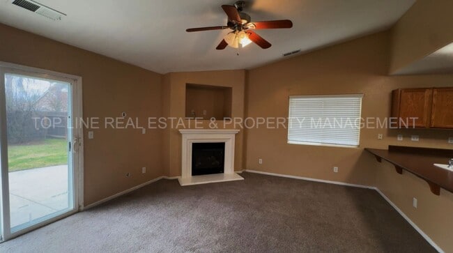 Building Photo - Beautiful home for rent in NW Visalia