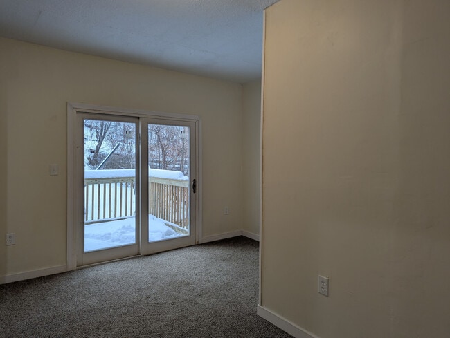 Building Photo - 24 Harvey St