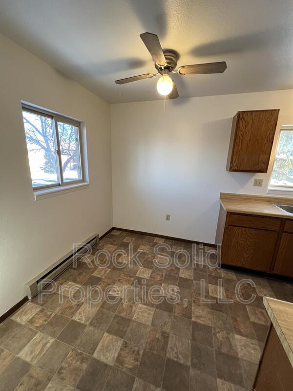 Building Photo - 4149 Van Buren Ave