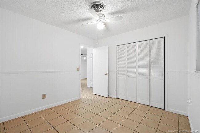 Building Photo - 797 SW 36th Terrace