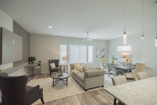 Building Photo - BRAND NEW LUXURY 3 BEDROOM 2.5 BATH TOWNHO...