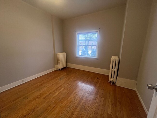 Building Photo - Heritage Hill 2 Bedroom - Heat included!