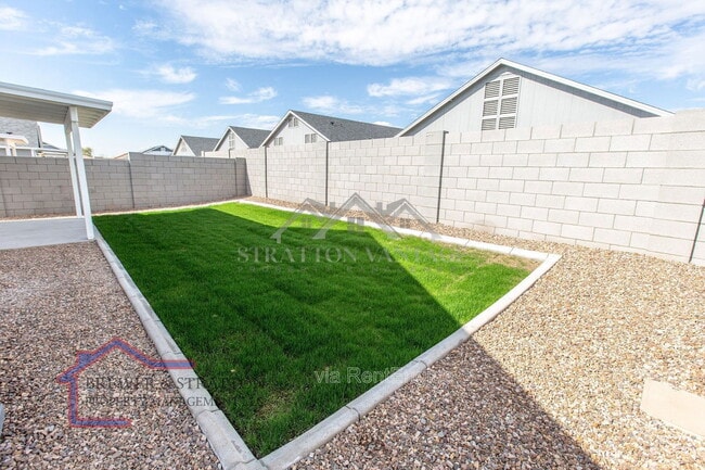 Building Photo - 2324 W Mobile Ln