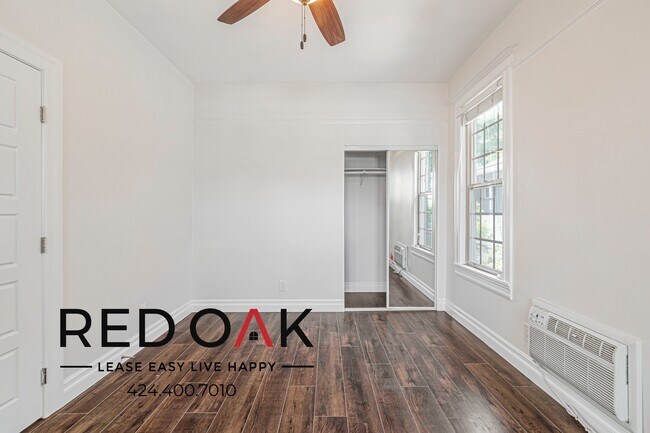 Building Photo - 3425 Walton Ave