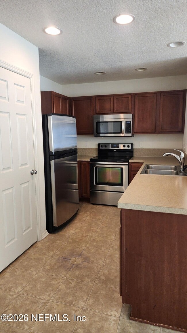 Building Photo - 269 Michelangelo Pl