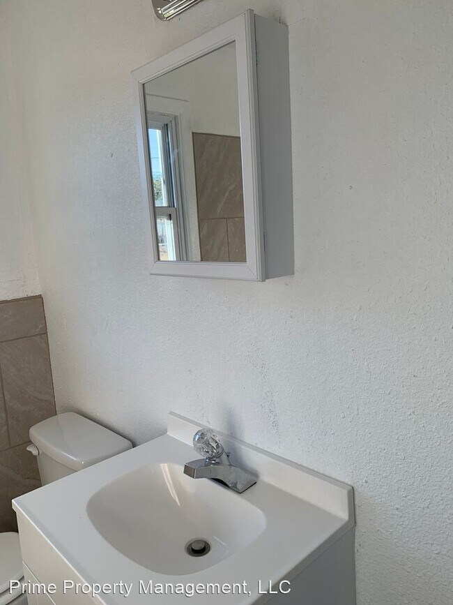 Building Photo - 3 br, 1 bath House - 1619 Sheldon