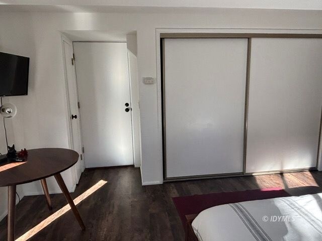 Building Photo - 25405 Seneca Dr