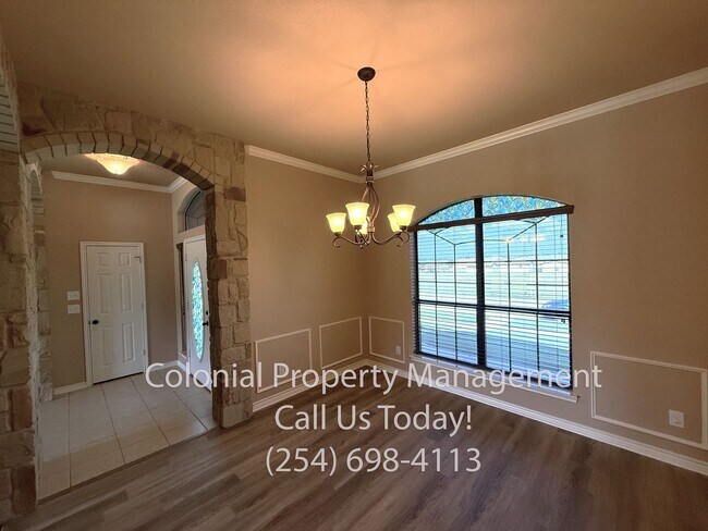 Building Photo - Available now 3 Bedroom 2 Bath Custom Home...