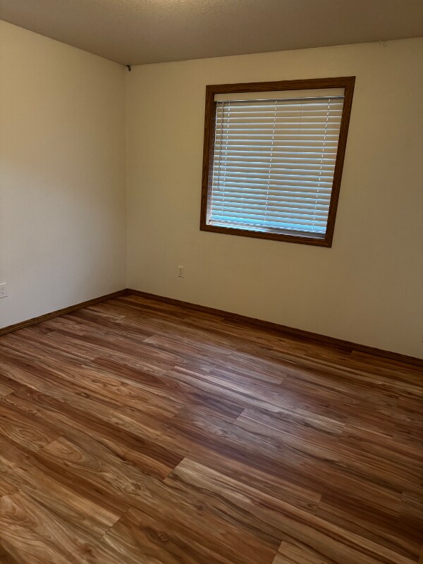 Building Photo - 118 Chickadee Dr