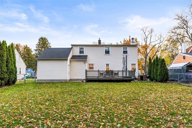 Building Photo - 46 Country Ln